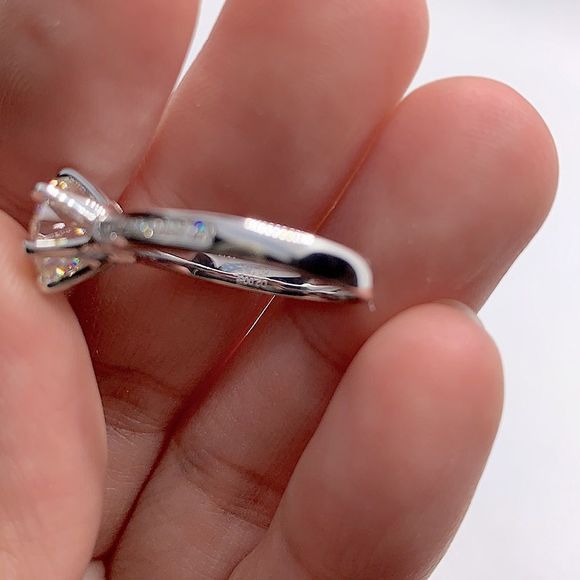 2.6 TCW CARAT ROUND BRILLIANT ENGAGEMENT RING - Picture 7 of 12